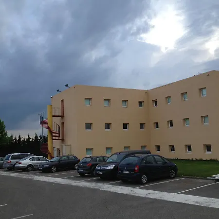 Lyon Est Hotel 2*