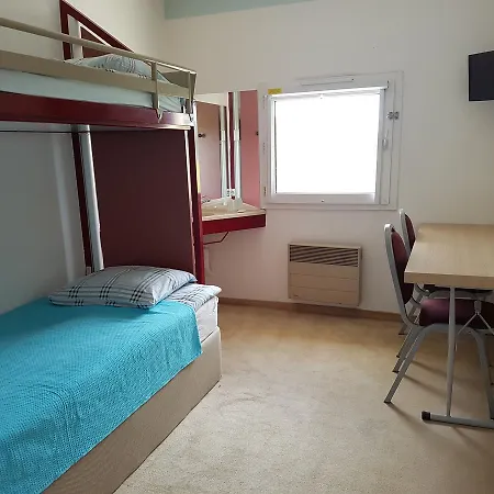 Lyon Est Hotel *