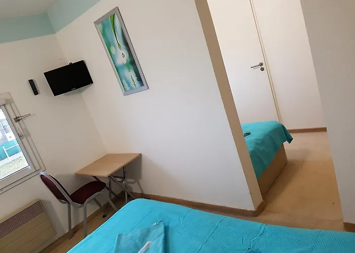 Hotel Lyon Est 2*